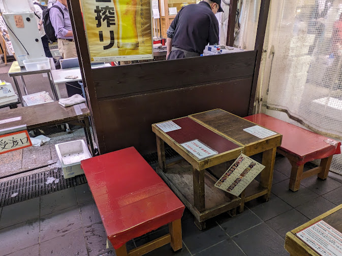 4人の席らしいので、写真を撮るだけ。